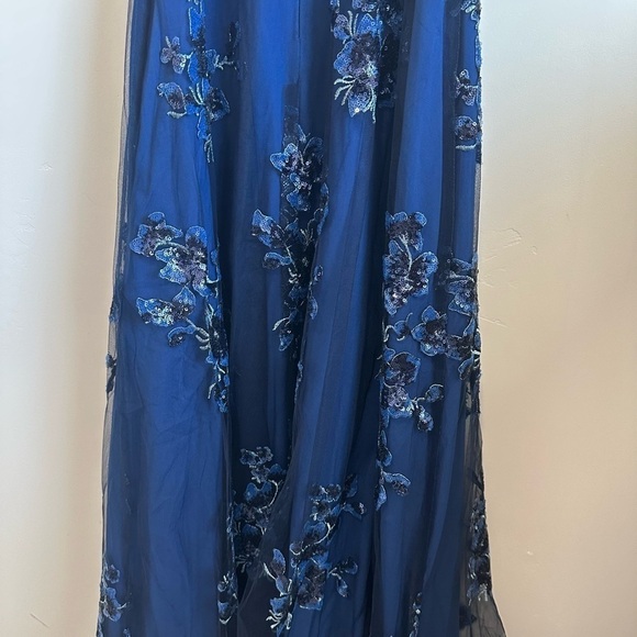 Eliza J Sequin Floral Print Belted Gown - Picture 10 of 13